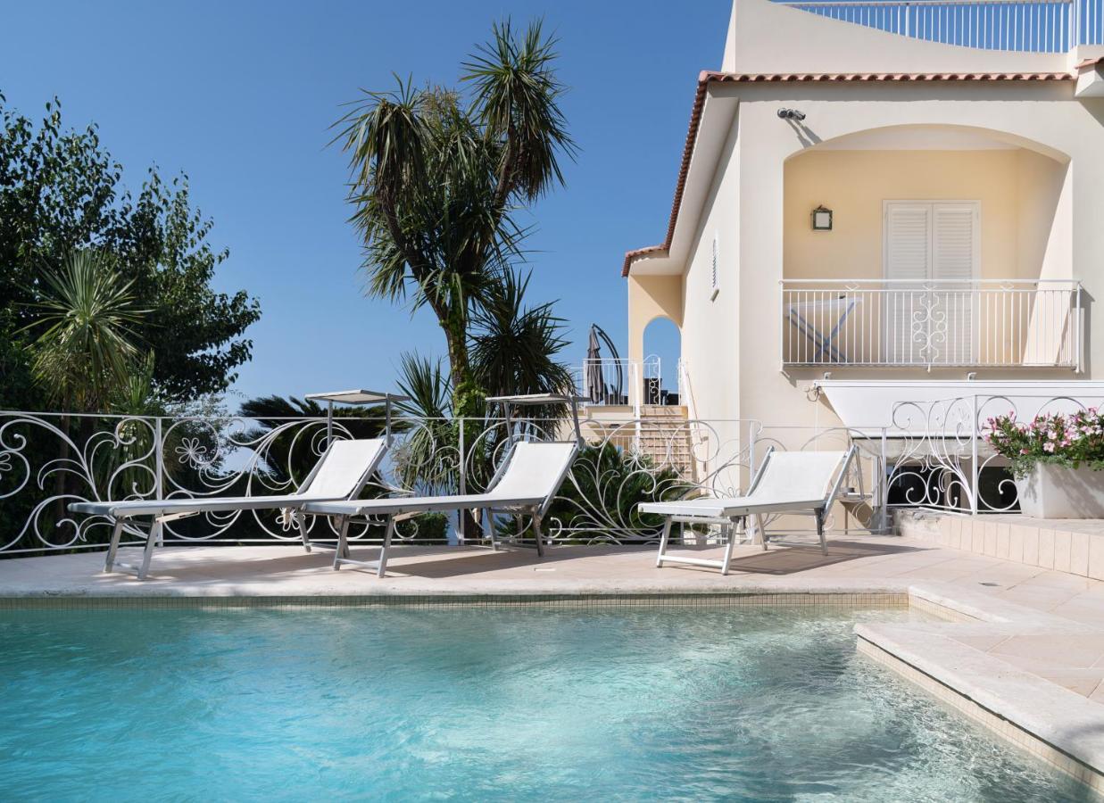 Casa Angelica Villa ซอร์เรนโต ภายนอก รูปภาพ